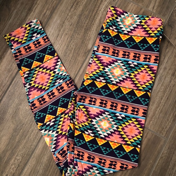 Aztec pattern leggings - Picture 2 of 3